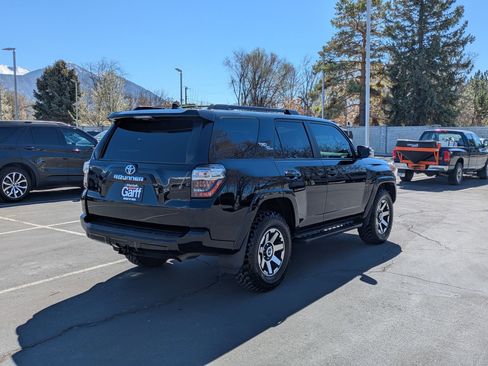 Used 2019 Toyota 4Runner TRD Off-Road Premium AWD/4WD image 3