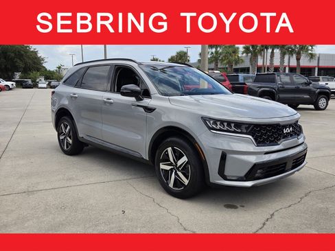Used 2022 Kia Sorento EX w/ Panoramic Sunroof Package FWD image 1