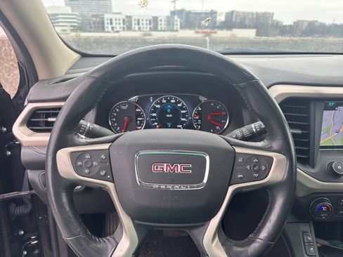 Used 2017 GMC Acadia Denali w/ Technology Package image 7