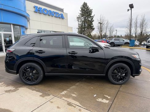 New 2026 Honda HR-V Sport image 8