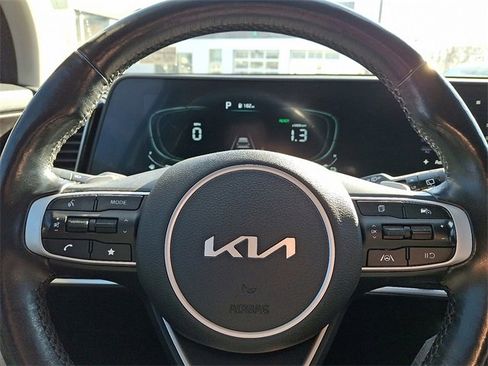 Certified 2023 Kia Sportage EX image 18