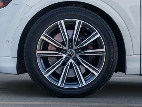 Used 2023 Audi SQ8 Prestige image 31