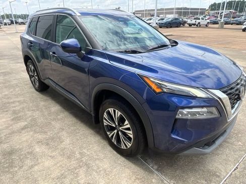 Used 2023 Nissan Rogue SV w/ SV Premium B Package FWD image 5