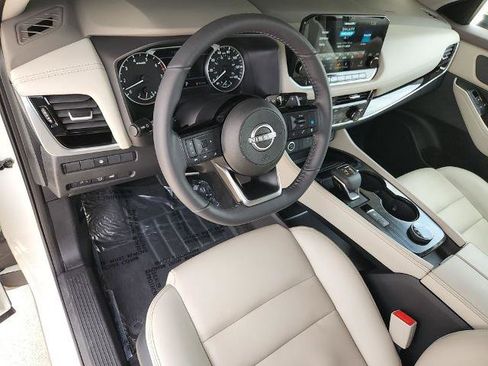 Certified 2023 Nissan Rogue SL w/ SL Premium Package image 17