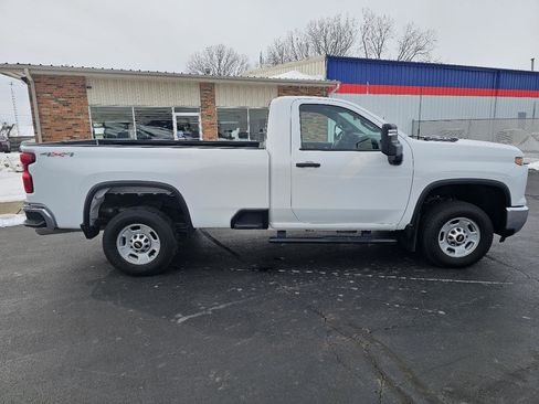 Used 2025 Chevrolet Silverado 2500 W/T w/ WT Convenience Package image 2