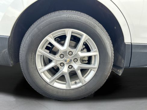 Used 2024 Chevrolet Equinox LS w/ LS Convenience Package image 44