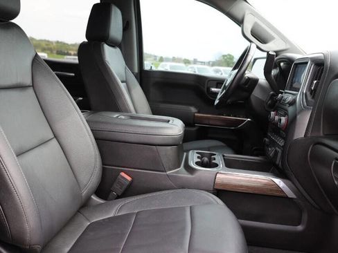 Used 2022 Chevrolet Silverado 1500 LT Trail Boss w/ Convenience Package II AWD/4WD image 15