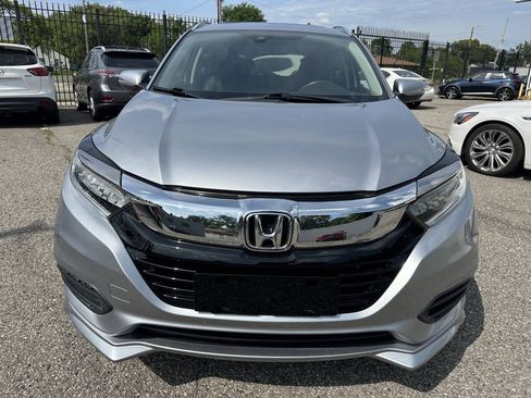 Used 2019 Honda HR-V Touring image 2