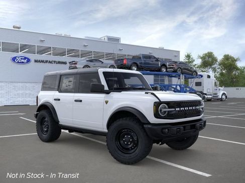 New 2026 Ford Bronco Badlands w/ Black Appearance Package AWD/4WD image 7
