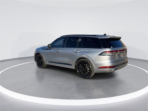 Used 2023 Lincoln Aviator Reserve w/ Equipment Group 201A image 5