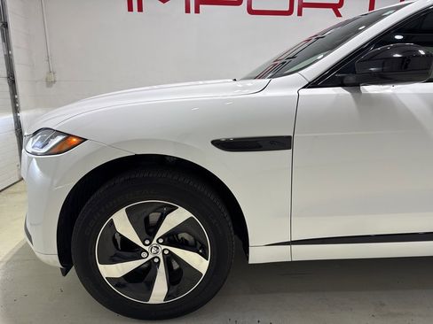 Used 2025 Jaguar F-PACE R-Dynamic S image 7