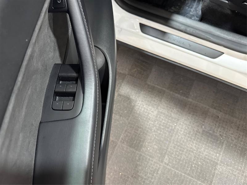 Used 2021 Tesla Model 3 Standard Range Plus RWD image 29