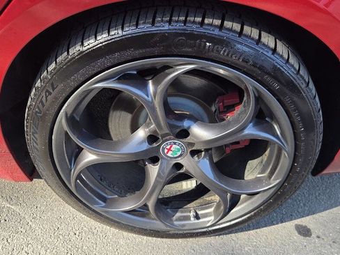 Used 2018 Alfa Romeo Giulia Ti Sport w/ Quick Order Package 22U Sport image 13