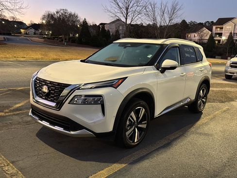 Used 2023 Nissan Rogue Platinum w/ Platinum Premium Package image 1