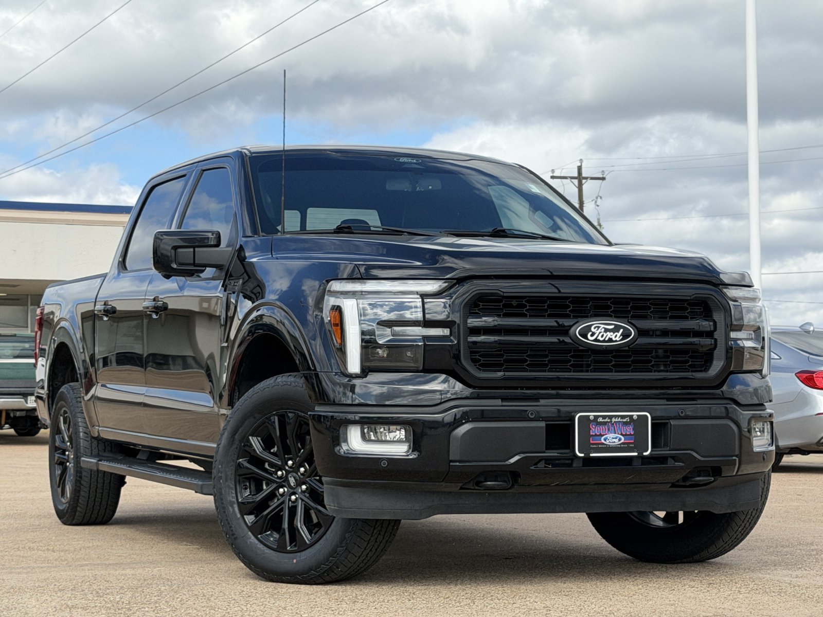 Used 2024 Ford F150 Lariat w/ Bed Utility Package AWD/4WD image 2