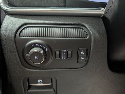 Used 2022 Jeep Wagoneer Series I image 24