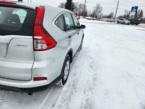 Used 2015 Honda CR-V LX image 5