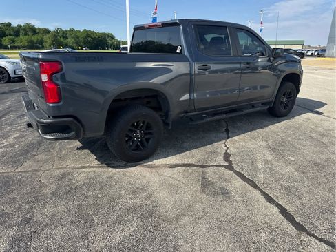 Used 2021 Chevrolet Silverado 1500 Custom Trail Boss w/ LPO, Dark Essentials Package AWD/4WD image 3