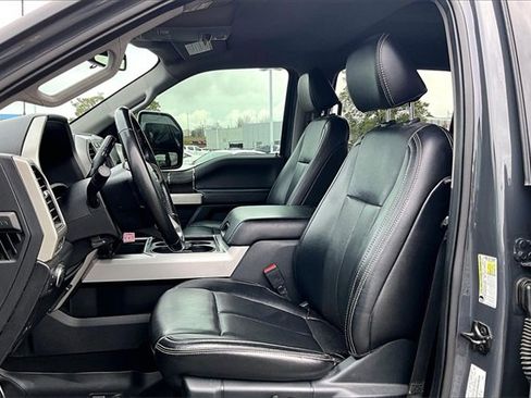 Used 2021 Ford F250 Lariat w/ Chrome Package image 18