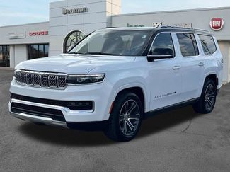 Used 2023 Jeep Grand Wagoneer 4WD video 3
