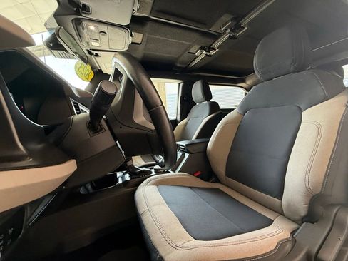 Used 2023 Ford Bronco Big Bend AWD/4WD image 4