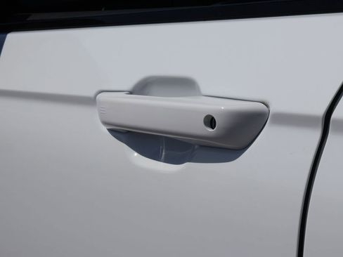 New 2026 Jeep Grand Cherokee L Limited image 21