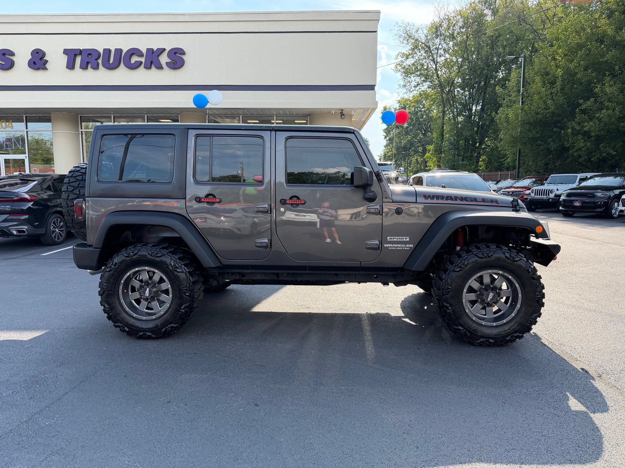 Used 2017 Jeep Wrangler Unlimited Sport AWD/4WD image 7