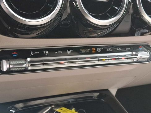 Used 2026 Mercedes-Benz GLA 250 4MATIC image 12