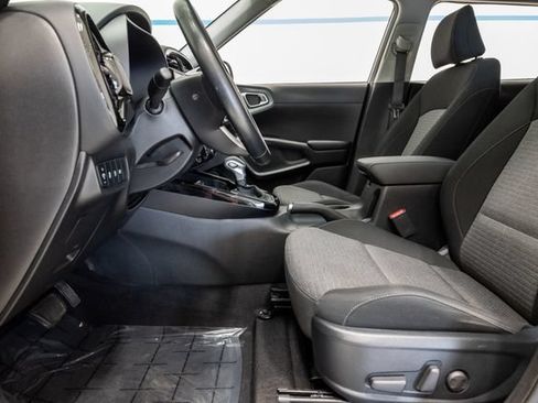 Certified 2024 Kia Soul EX FWD image 12