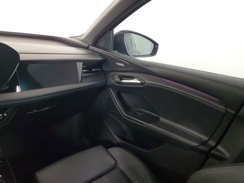 Certified 2025 Audi SQ6 e-tron Prestige w/ 21" Black Optic Wheel Package image 46