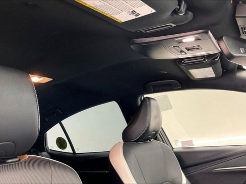 Used 2025 Toyota Camry SE image 24