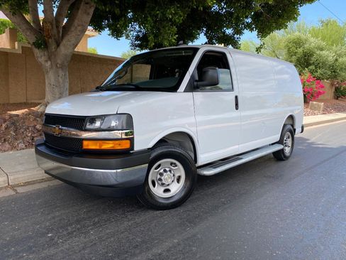 Used 2025 Chevrolet Express 2500 w/ Driver Convenience Package RWD image 52