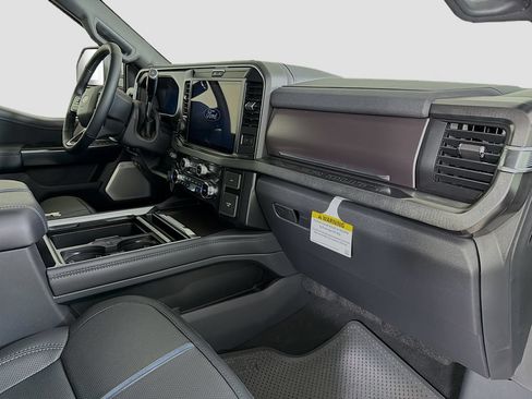 New 2026 Ford F250 Platinum AWD/4WD image 31