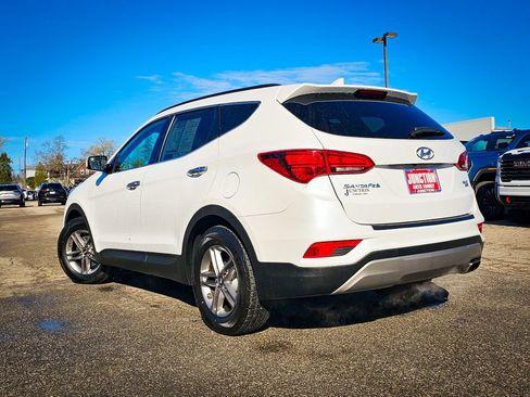 Used 2017 Hyundai Santa Fe Sport image 5