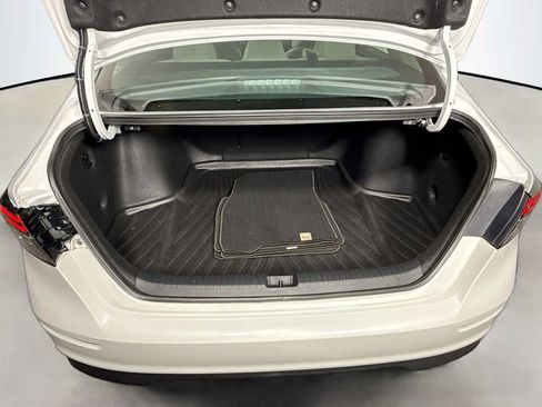 Certified 2023 Honda Accord EX image 22