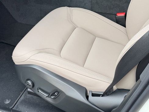 New 2026 Volvo XC60 T8 Plus w/ Climate Package image 19