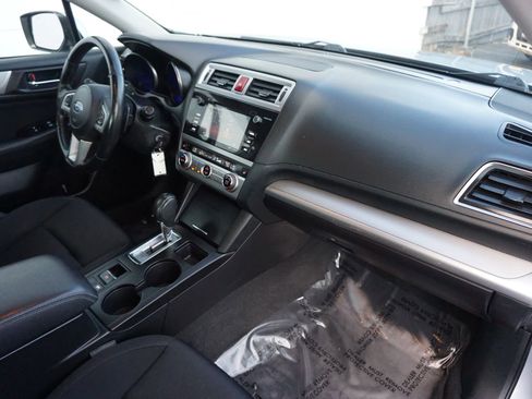 Used 2016 Subaru Legacy 2.5i Premium image 18