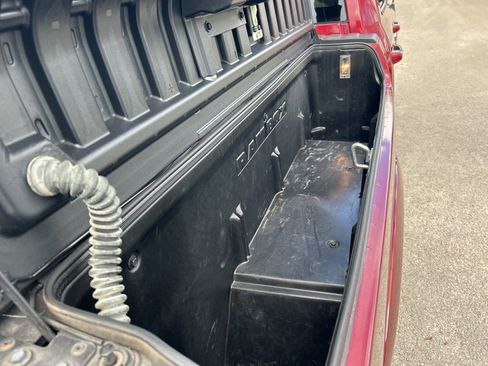 Used 2014 RAM 1500 Laramie w/ Convenience Group image 33