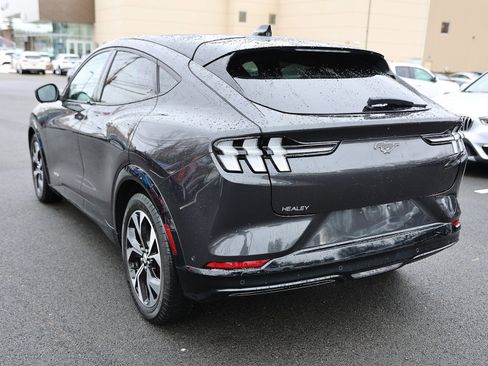 Used 2022 Ford Mustang Mach-E Premium image 5