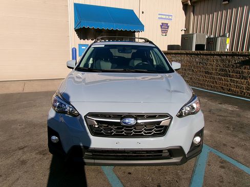 Used 2018 Subaru Crosstrek 2.0i Premium w/ Moonroof Package AWD/4WD image 2