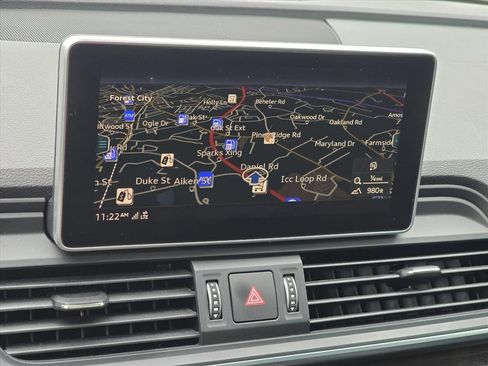 Used 2020 Audi Q5 2.0T Premium Plus w/ Premium Plus Package image 4