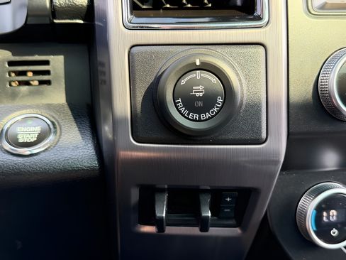 Used 2019 Ford Expedition Max Platinum AWD/4WD image 25