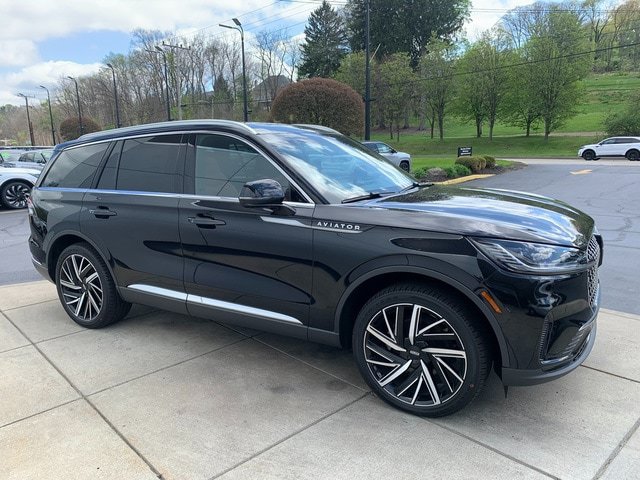 New 2025 Lincoln Aviator Reserve w/ Equipment Group 201A AWD/4WD image 7