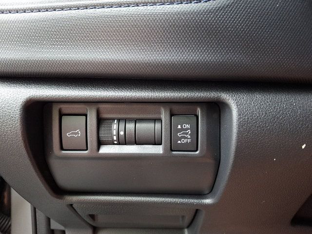 Used 2025 Subaru Forester Limited AWD/4WD image 22