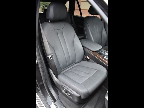 Used 2017 BMW X5 xDrive40e image 34