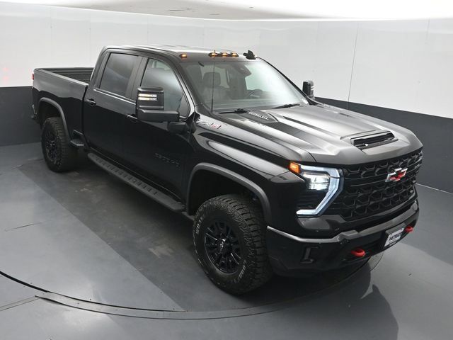 Used 2024 Chevrolet Silverado 2500 ZR2 w/ Technology Package AWD/4WD image 45