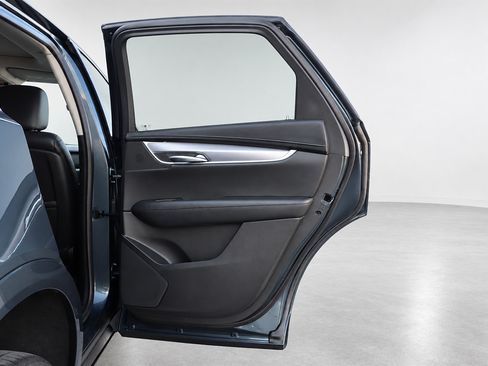 Used 2019 Cadillac XT5 Premium Luxury FWD image 13