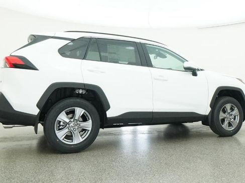 New 2025 Toyota RAV4 XLE image 18
