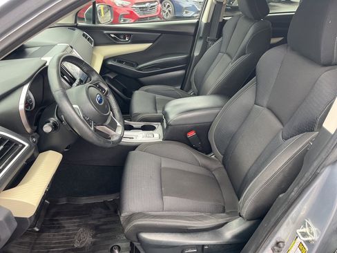 Used 2019 Subaru Ascent Premium image 12