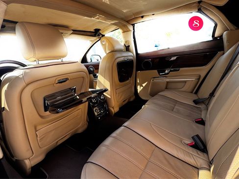 Used 2011 Jaguar XJ L RWD image 25